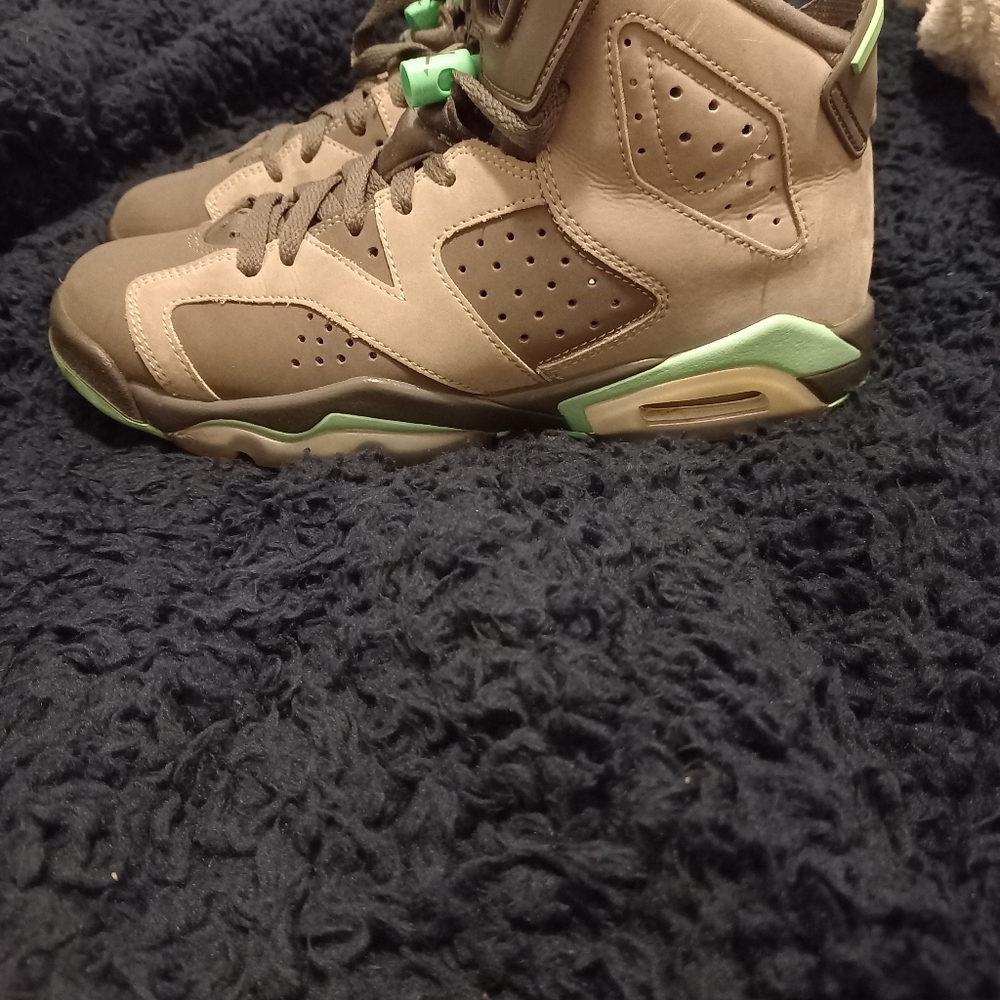 Jordans size 8